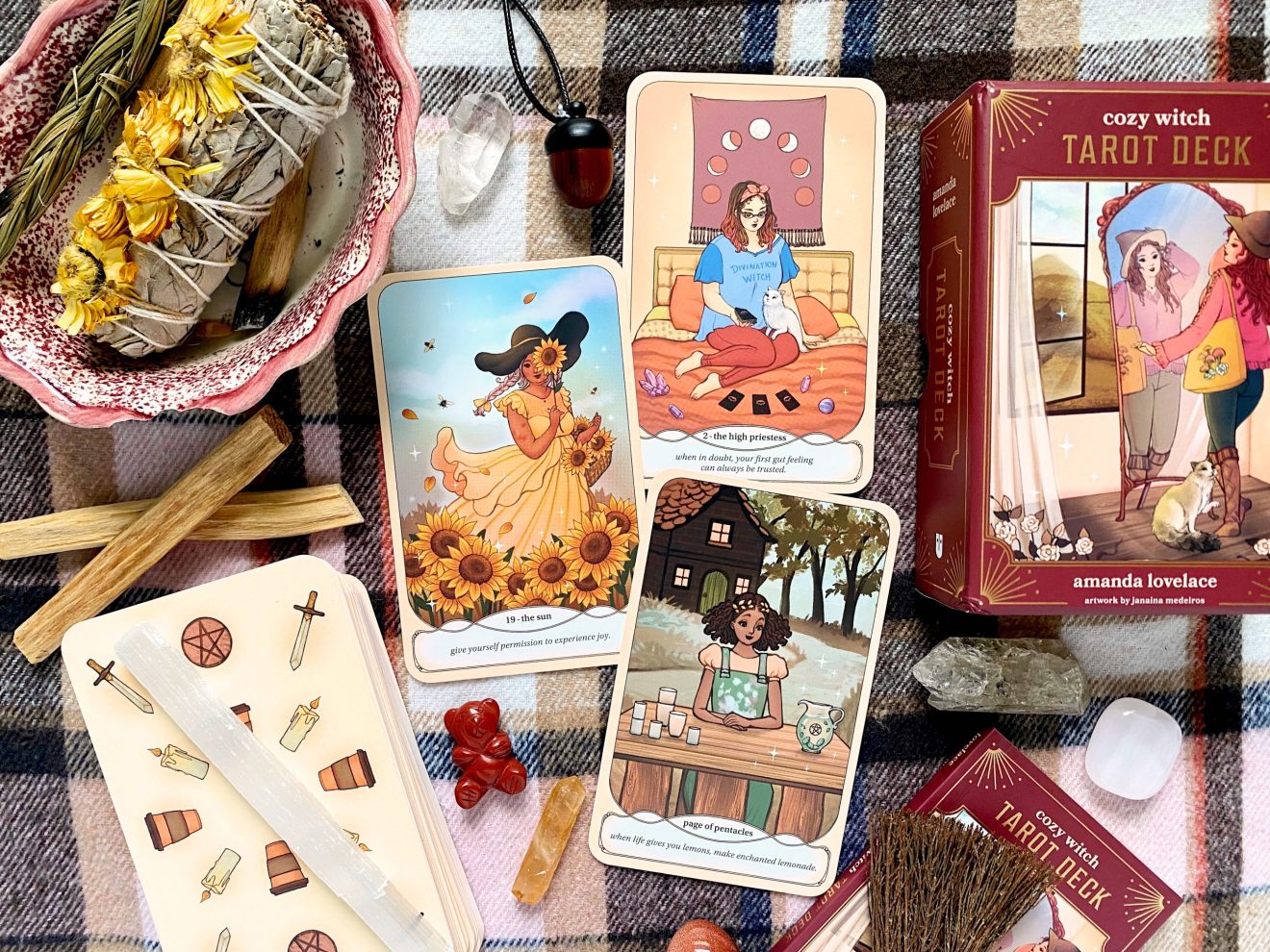 Cozy Witch Tarot Review