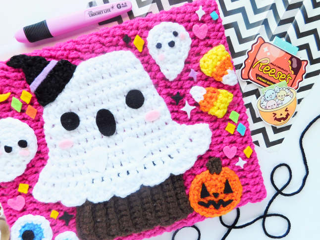 Spoopy Ghost Crochet Canvas
