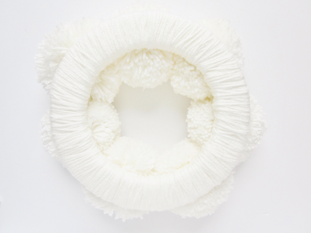 DIY Pom Pom Wreath