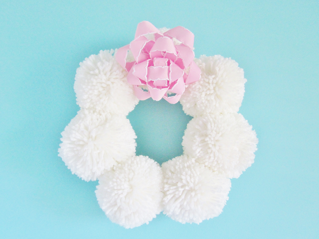 DIY Pom Pom Wreath